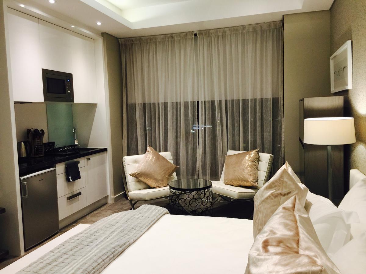 615 Sandton Skye Johannesburg Exterior photo