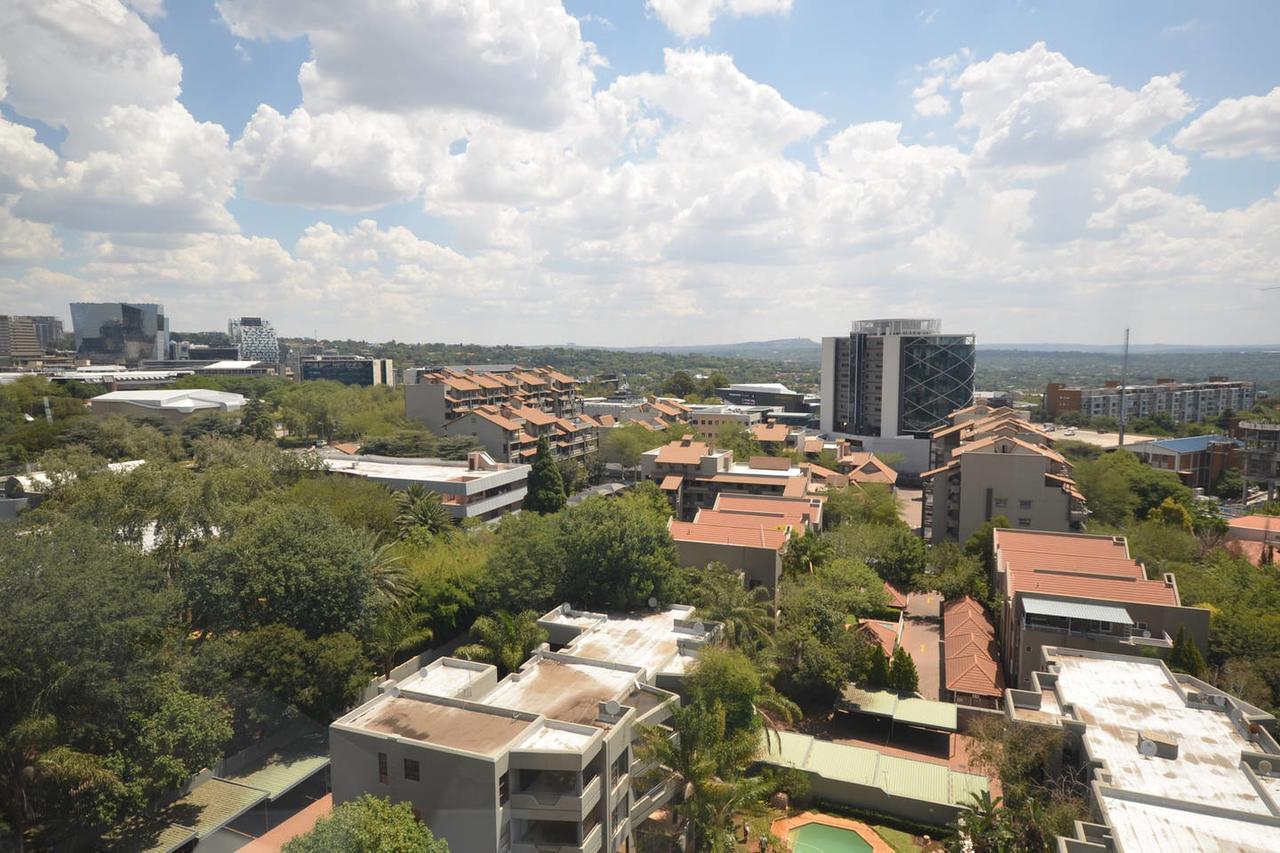 615 Sandton Skye Johannesburg Exterior photo
